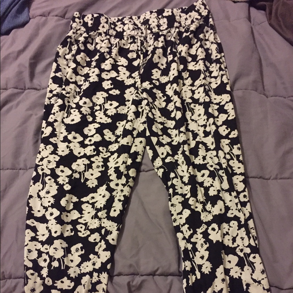 Printed pants